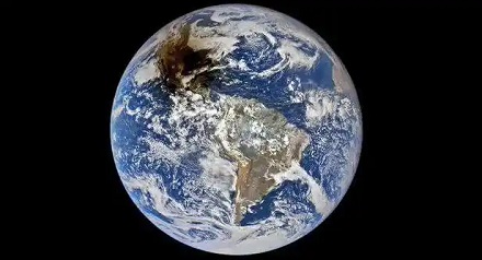 为什么人类时隔 54 年才拍下第二张地球全身照？