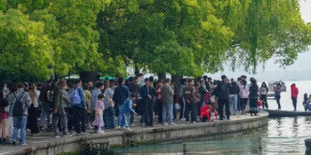 为什么西湖没有围栏？不怕有人掉下去吗？