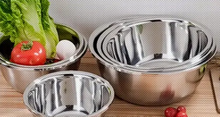 为什么摸两下温的不锈钢盆，就能让手上的大蒜味消失？